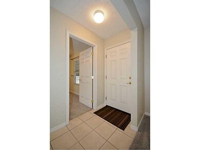 Entry/Foyer.