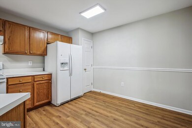 8303 Duck Hawk Way unit 66, Lorton, VA 22079 - photo 4