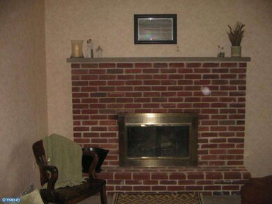 107 Amy Ln, Perkiomenville, PA 18074 - photo 4