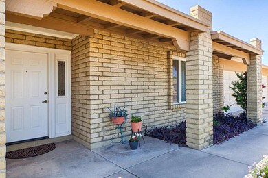 3117 W Betty Elyse Ln-4