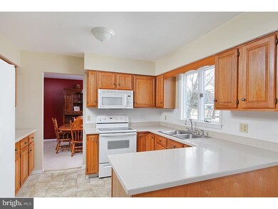 579 Lincoln Rd, Pilesgrove, NJ 08098 - photo 7