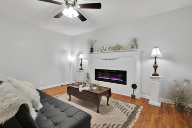 1404 W Day St, Denison, TX 75020 - photo 2