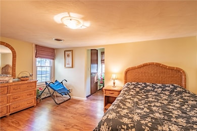 269 W Frick St, Macon, IL 62544 - photo 7