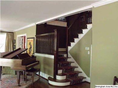 Gorgeous woodwork.