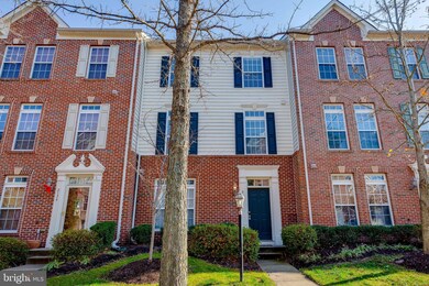 2120 Abbottsbury Way, Woodbridge, VA 22191 - photo 2