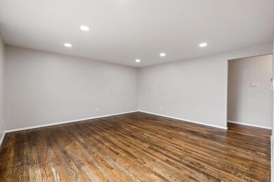 10-web-or-mls-2024-2-15 1403 Archmere Sq