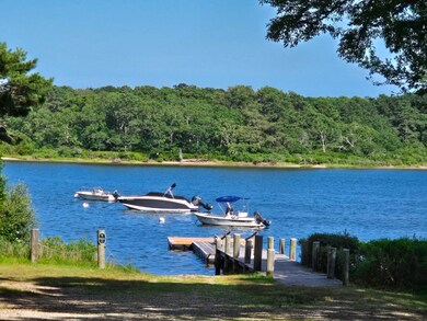 4 Quail Run unit 2, Oak Bluffs, MA 02557 - photo 4