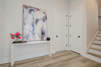 2628 W Tidwell Rd unit E, Houston, TX 77091 - photo 6