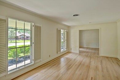 10018 Bordley Dr, Houston, TX 77042 - photo 4