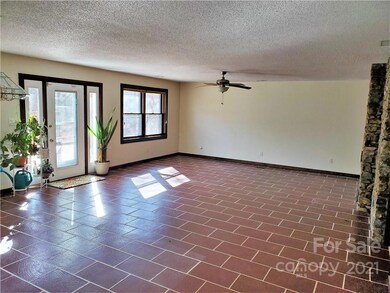 232 Dix Creek Chapel Rd, Asheville, NC 28806 - photo 7