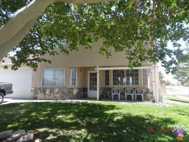 3270 Emerald St, Rosamond, CA 93560 - photo 2