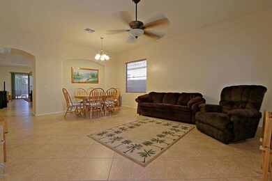 Living and Dining Room 2 (2)
