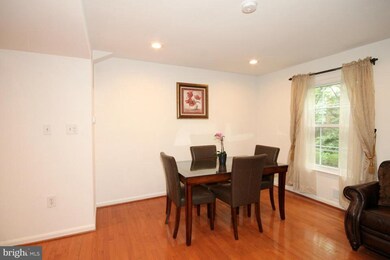 6008 Ticonderoga Ct, Burke, VA 22015 - photo 6