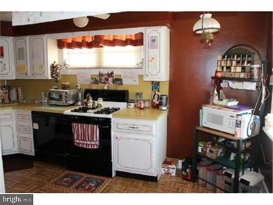 911 Poplar Ave, Glenolden, PA 19036 - photo 6