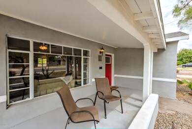 1622 W Weldon Ave-6