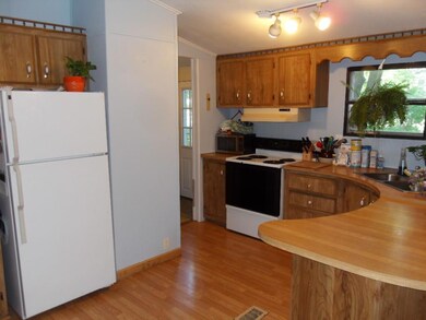 2 Tulip Ave, Freeport, ME 04032 - photo 6
