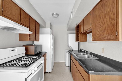 1909 Karen Sue Place unit D, El Paso, TX 79936 - photo 3