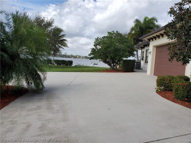 32 Meadowlake Cir S, Lake Placid, FL 33852 - photo 3
