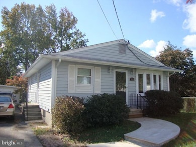 813 Glass Ave, Essex, MD 21221 - photo 4