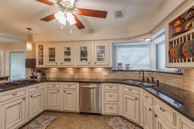 12502 Oak Park Dr, Houston, TX 77070 - photo 6