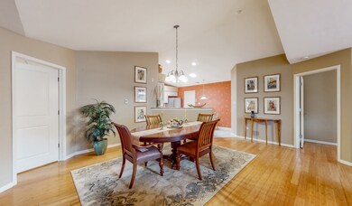 825 Havenshire Rd, Naperville, IL 60565 - photo 6