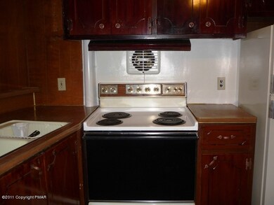 58 River Rd, Gouldsboro, PA 18424 - photo 3