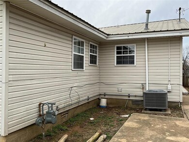 1511 N Beard Ave, Shawnee, OK 74804 - photo 5