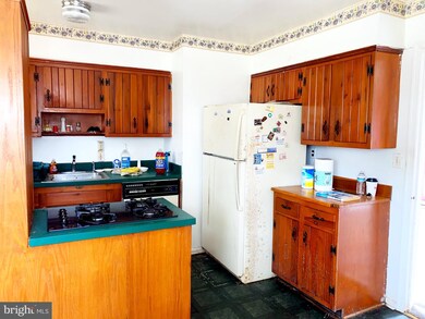 6512 Quentin Ct, New Carrollton, MD 20784 - photo 4