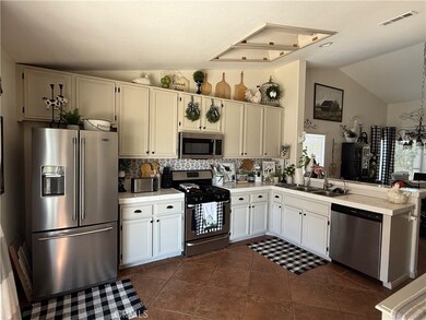 31250 Jan Steen Ct, Winchester, CA 92596 - photo 3