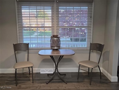 1673 Flint Ln, Coshocton, OH 43812 - photo 6