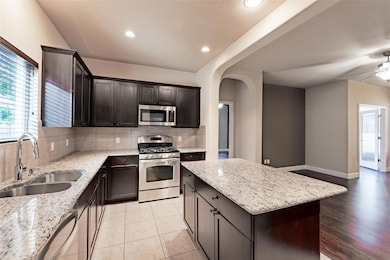 3451 Mayfield Ranch Blvd unit 407, Round Rock, TX 78681 - photo 6