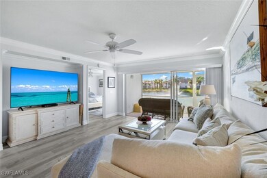 Living room with crown molding, Coretex vinyl floo