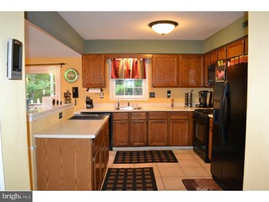 574 Croasdale Dr, Langhorne, PA 19047 - photo 7