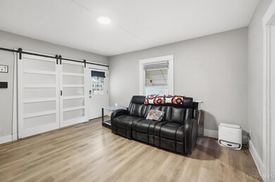 718 Elwood St, Middletown, OH 45042 - photo 6