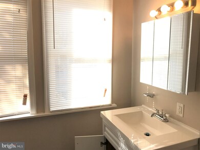 924 N Rosedale St, Baltimore, MD 21216 - photo 6