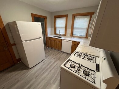29-31 Pine St unit 1, Arlington, MA 02474 - photo 2
