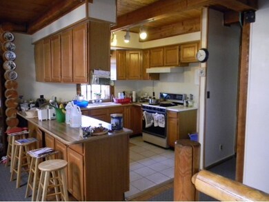 39100 N Cattle Dr, Ash Fork, AZ 86320 - photo 4