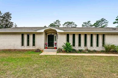 9835 Heather Dr, Cantonment, FL 32533 - photo 4