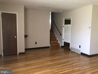 208 Surrey Rd, Chalfont, PA 18914 - photo 4