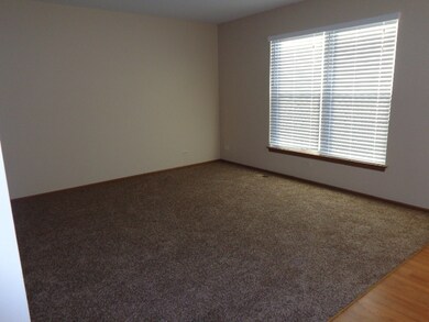 1404 Keele Dr, Carpentersville, IL 60110 - photo 2