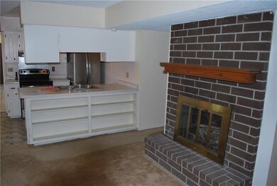 15352 Mineral Ct, Horizon City, TX 79928 - photo 6