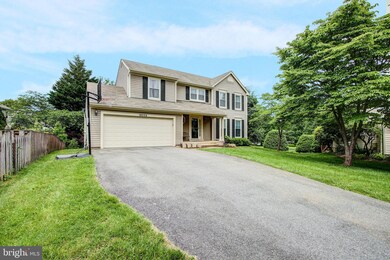 18004 Rocky Ridge Ln, Olney, MD 20832 - photo 2
