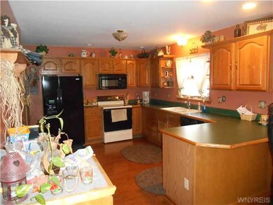 Kitchen Breakfast bar and plenty of cabinets and c