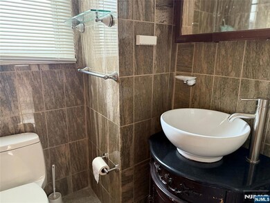 339 Hackensack St unit 2, Carlstadt, NJ 07072 - photo 3