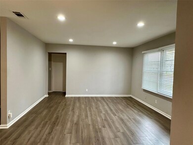 607 Bluebonnet Dr, Hurst, TX 76053 - photo 3