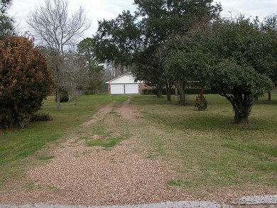 301 Twin Ln, Rosenberg, TX 77471 - photo 4