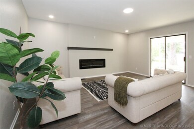 12822 S 126th East Ave, Broken Arrow, OK 74011 - photo 2