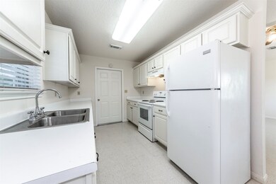 16711 N Wayne Ln unit 2, Pearland, TX 77584 - photo 7