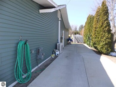 108 W 1st St, Elk Rapids, MI 49629 - photo 5