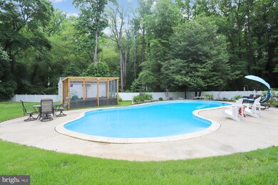 6809 Willow Creek Rd, Bowie, MD 20720 - photo 6